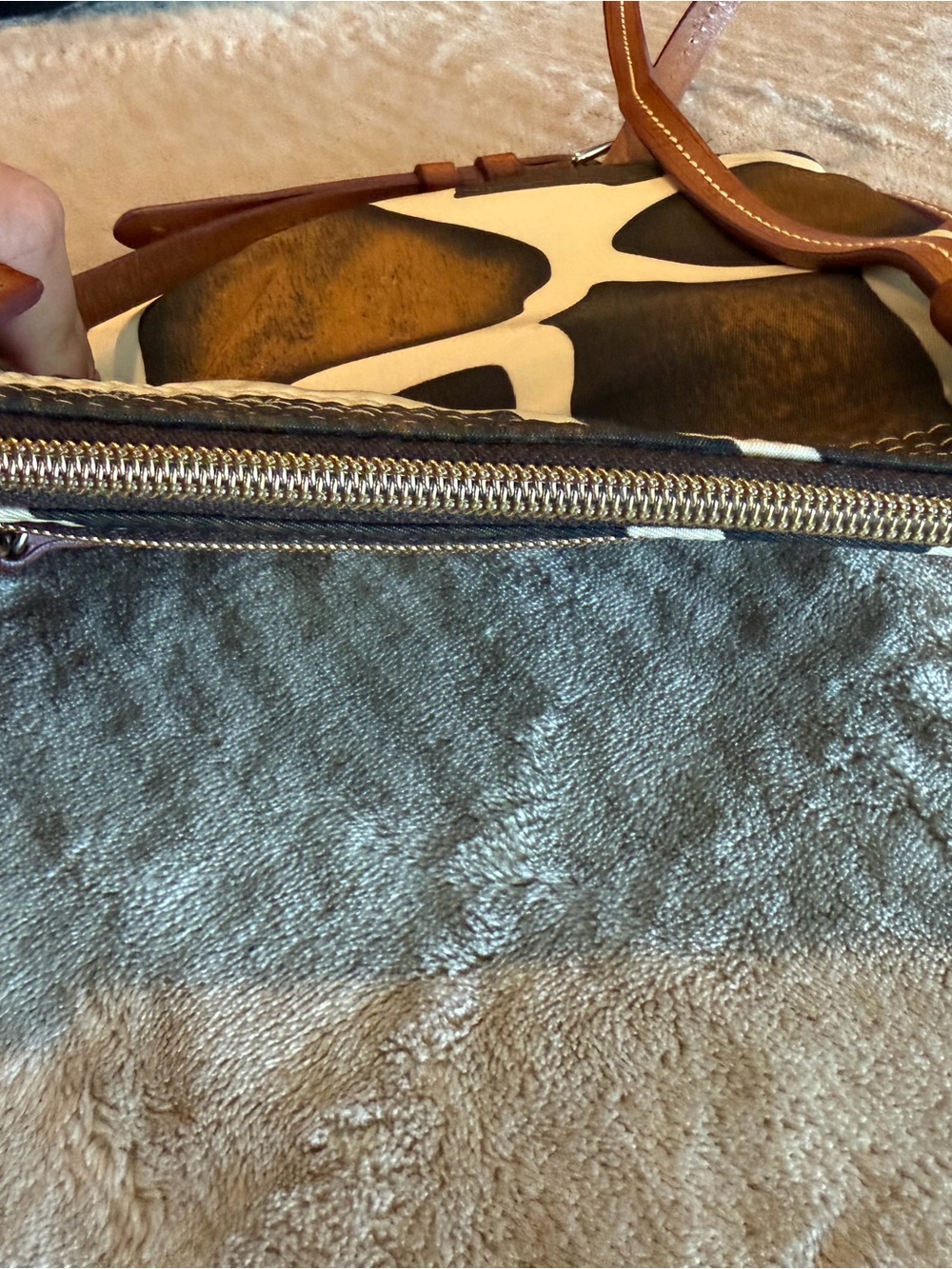 Dooney & Bourke Giraffe Print Triple Zip Crossbody - Picture 3 of 4